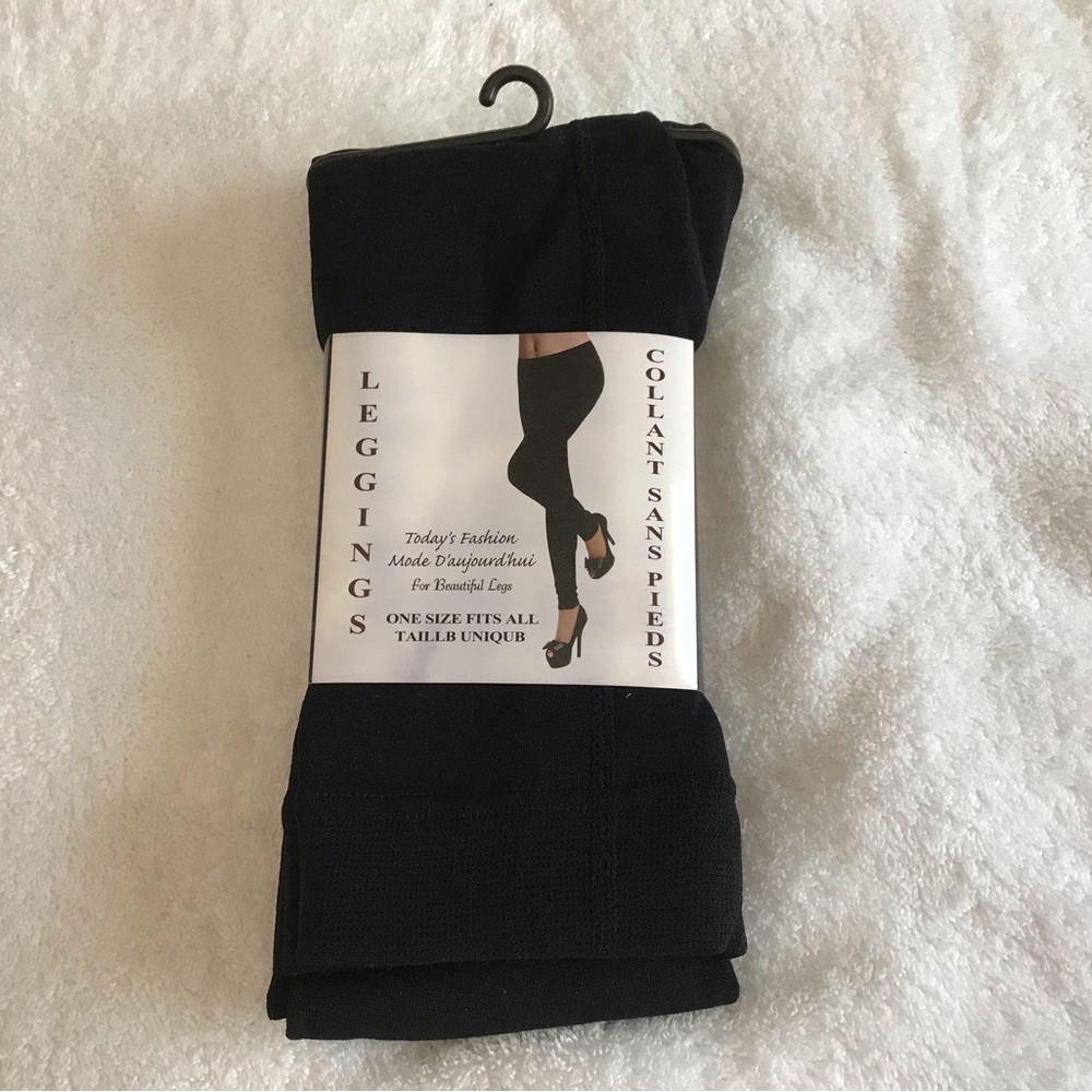 NWOT (One Size ) Black leggings